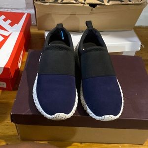 Johnston and Murphy walking sneakers